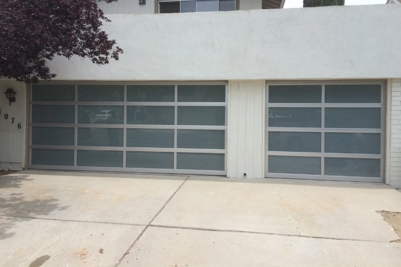 Modern Glass Garage Doors
